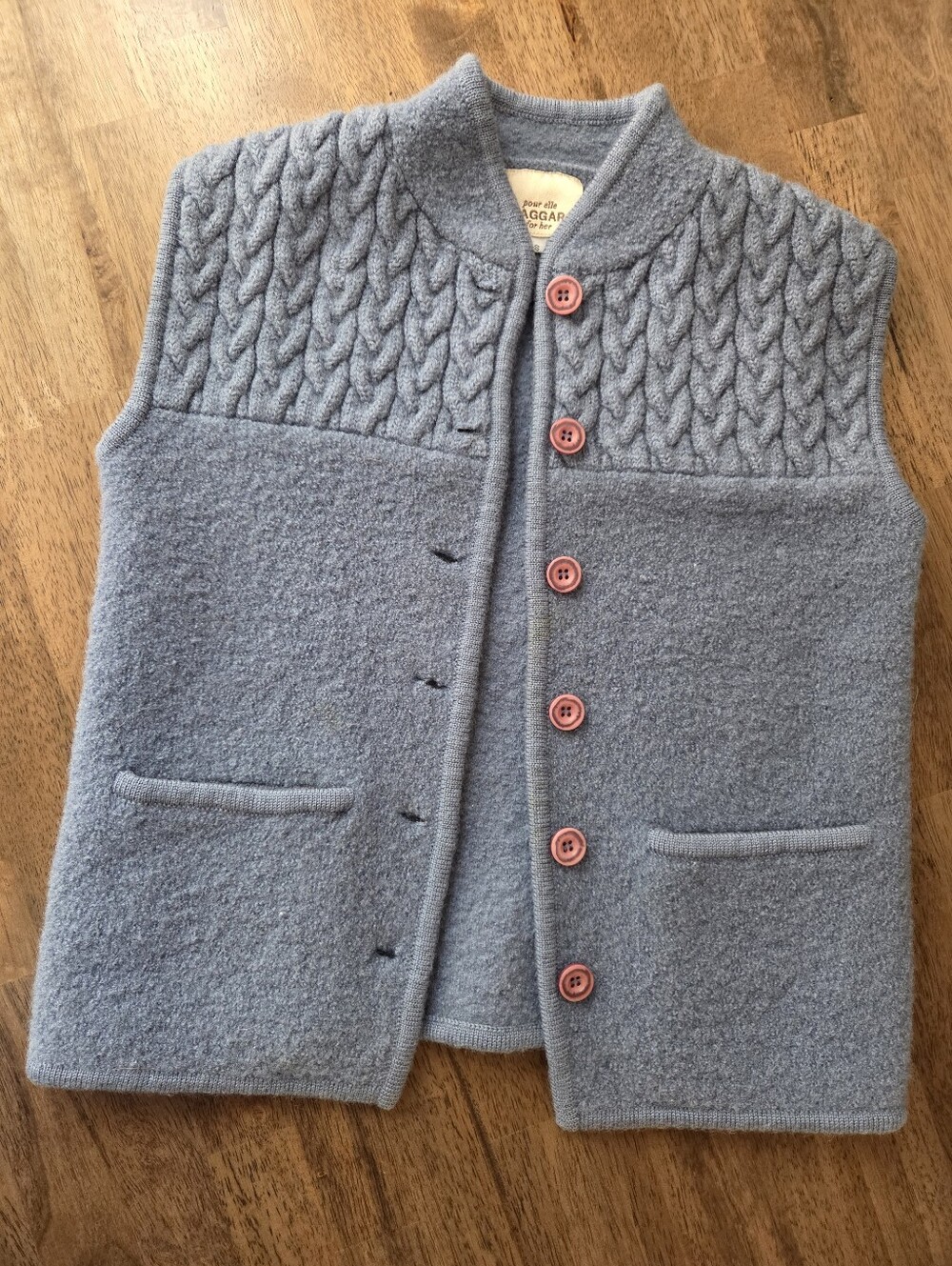 100% Wool Vintage Cable Knit Pattern Button Sweater Vest